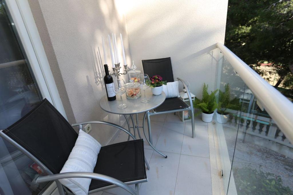 Apartments Lavica Beach Dumicic Podstrana Exterior foto